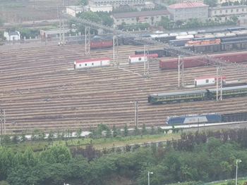 完成货物运输量3357万吨 A股大秦铁路公布4月经营数据